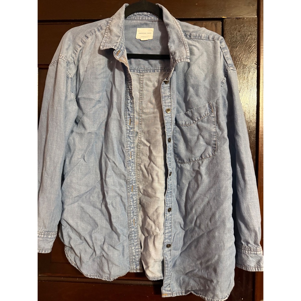 American Eagle Womens Light Wash Lyocell Denim Oversized Button Down Shirt Small